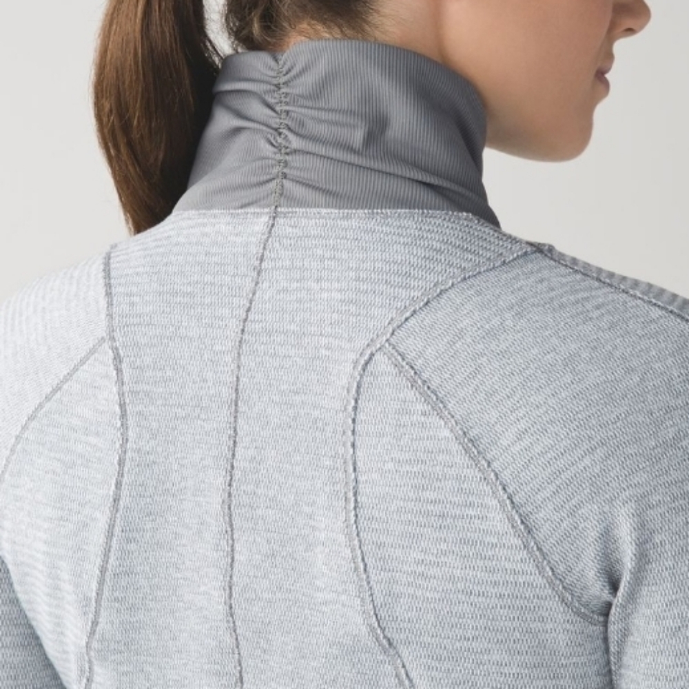 Lululemon Runderful 1/2 Zip - Picture 3 of 12